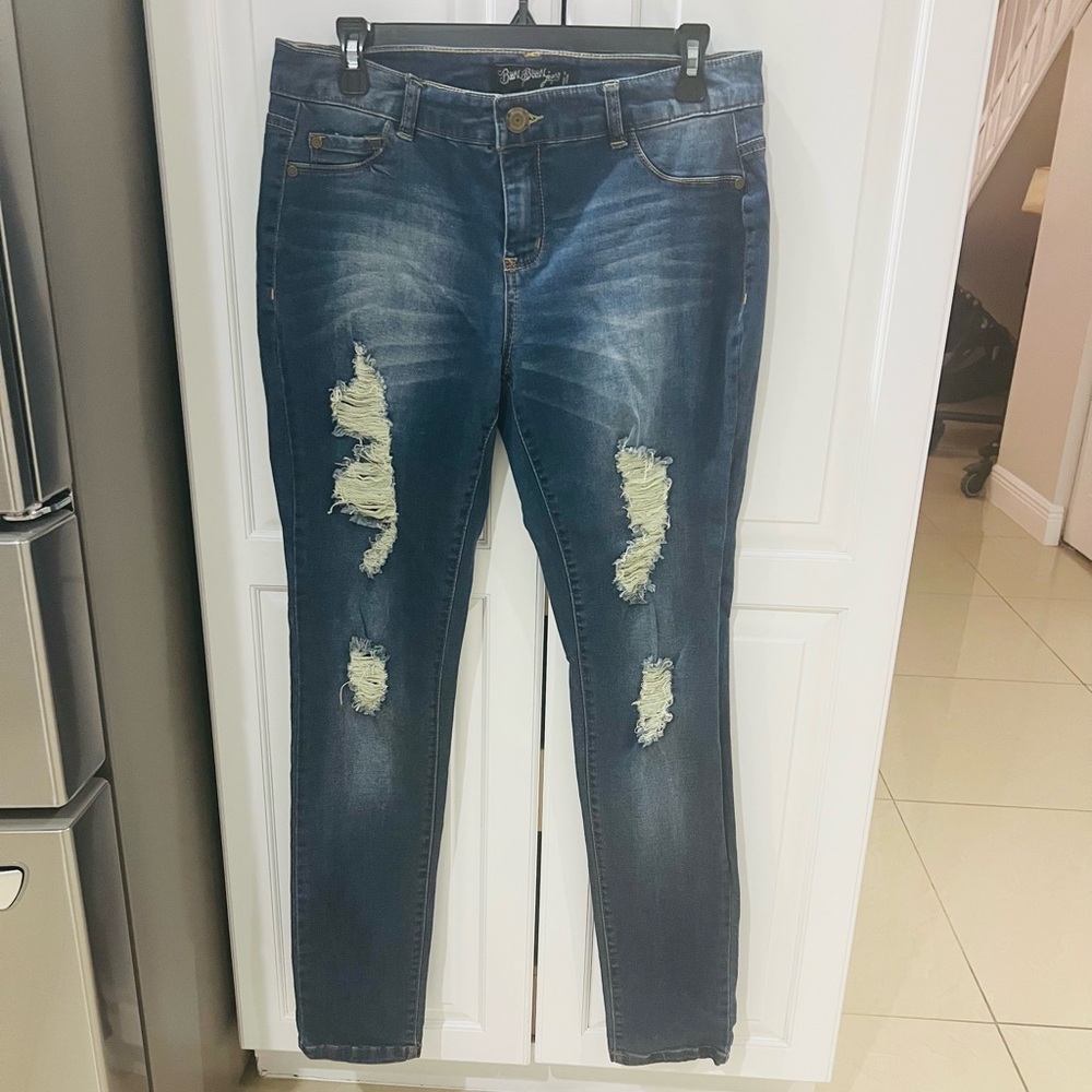 Boom Boom Distressed women’s skinny Jeans size 11